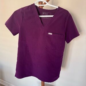 Figs limited edition Deep Purple scrub set